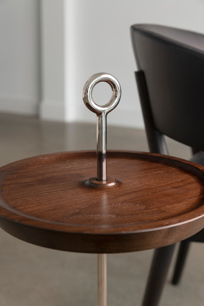 Medium Walnut | Polished Nickel